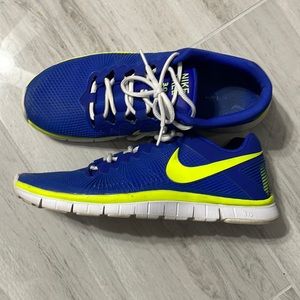 Nike Free 3.0 sneakers in neon blue and yellow
